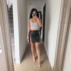 Aritzia Wilfred Grey Knit Crop Top XS